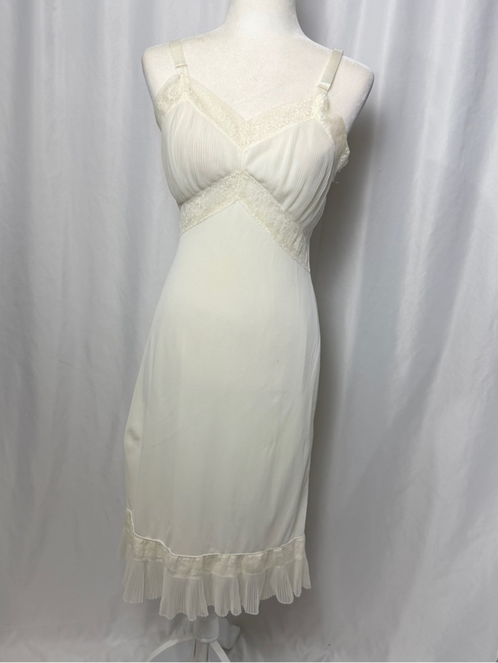 Vintage 1950s White Bias Cut Slip with Pleated Hem and Lace Trim